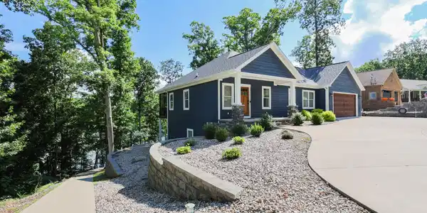 Image 3: Front Exterior