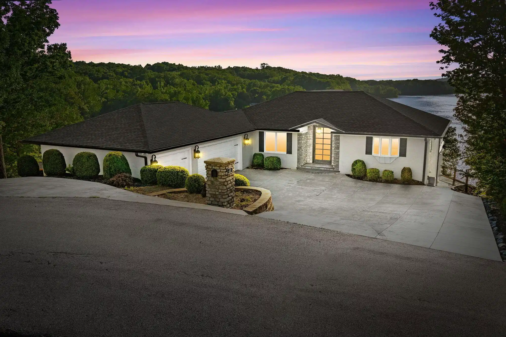 Image 1: 1-web-or-mls-401-pollard-cir