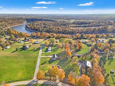 807 Hide Away Cove Road