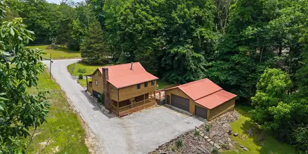 79 First Jasper Road