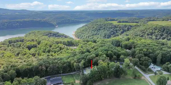 Image 3: 050a