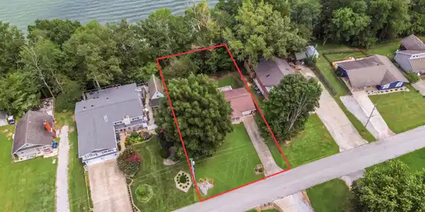 Image 2: boundaries are approximate