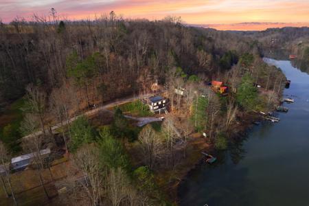 560 Fishermans Cove Road