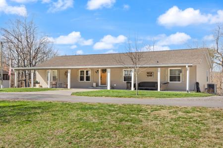 35 Ravenswood Drive