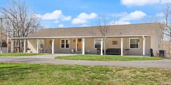 35 Ravenswood Drive