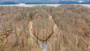 28 Cave Springs Road