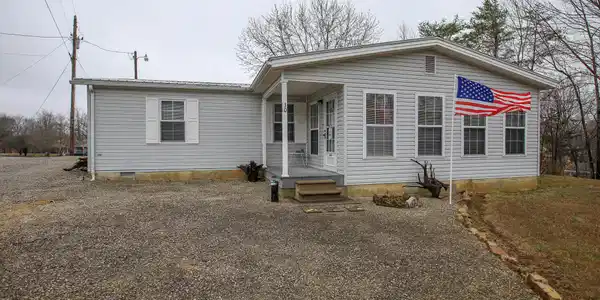 30 Pine Drive