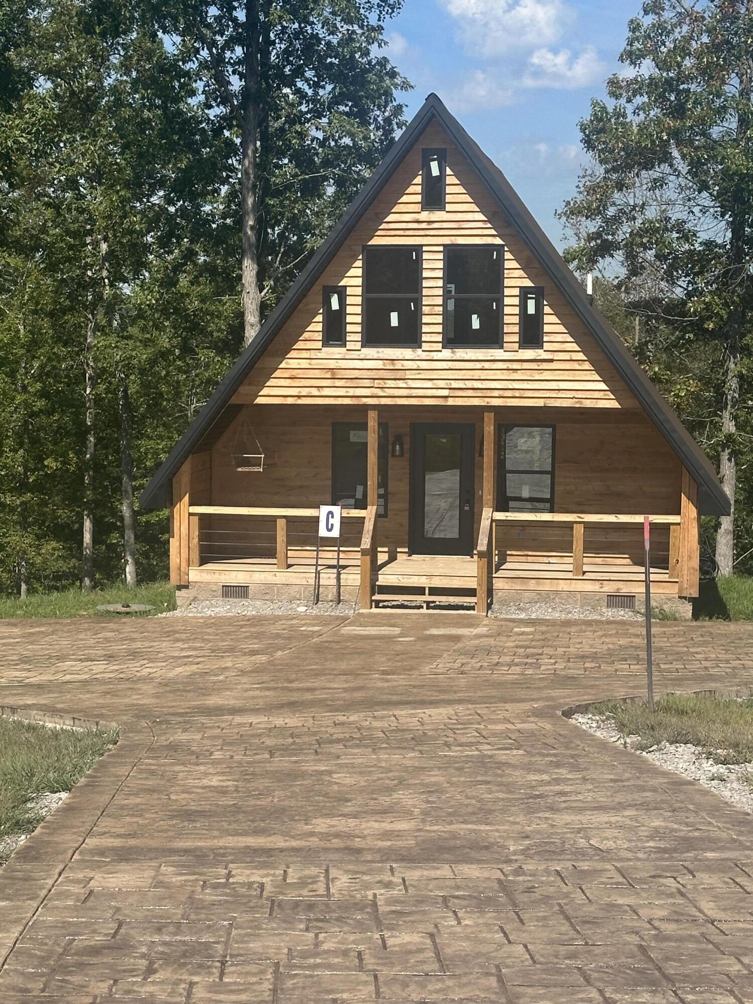 Image 1: NEW CABIN
