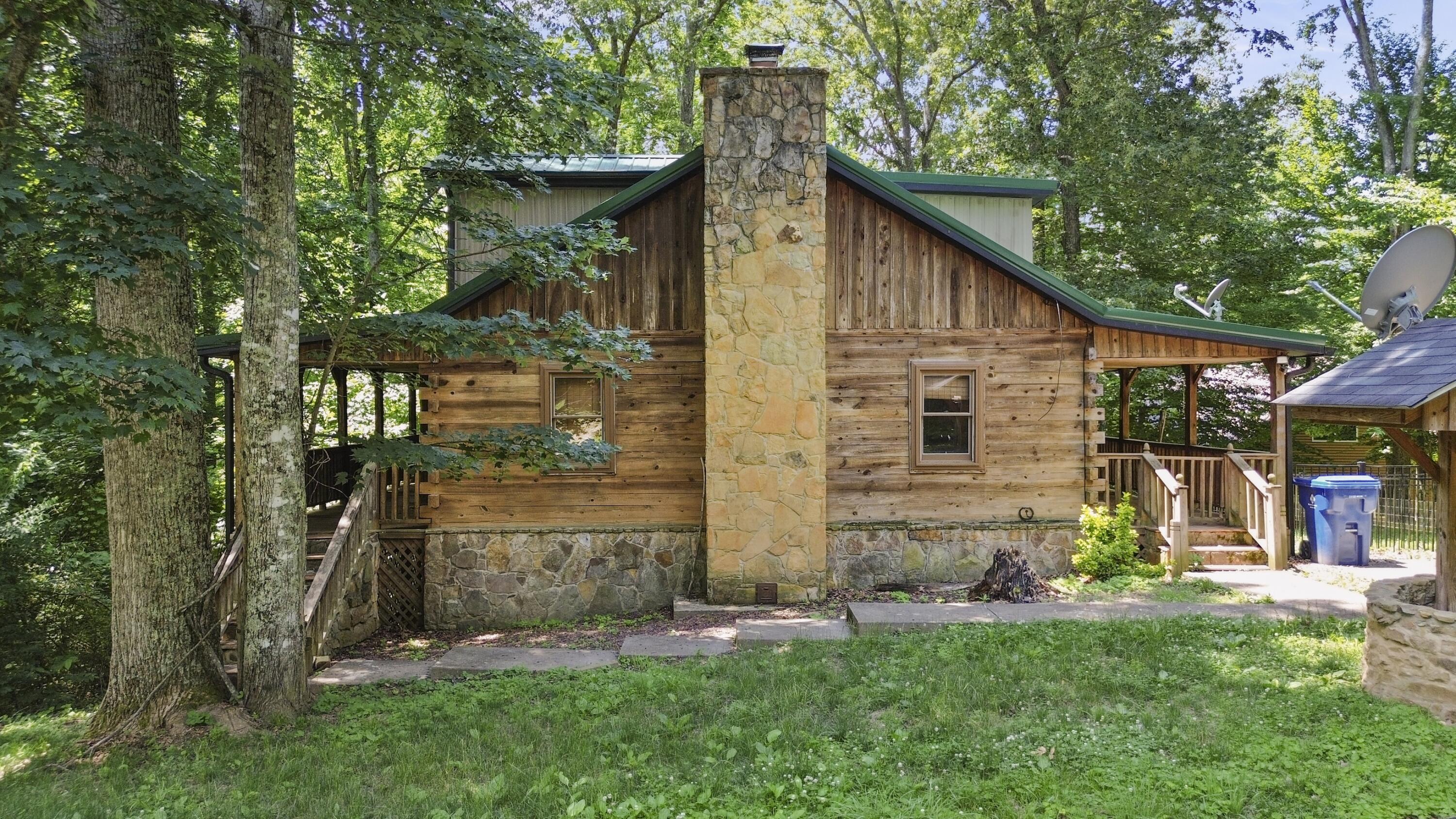 Image 3: Exterior
