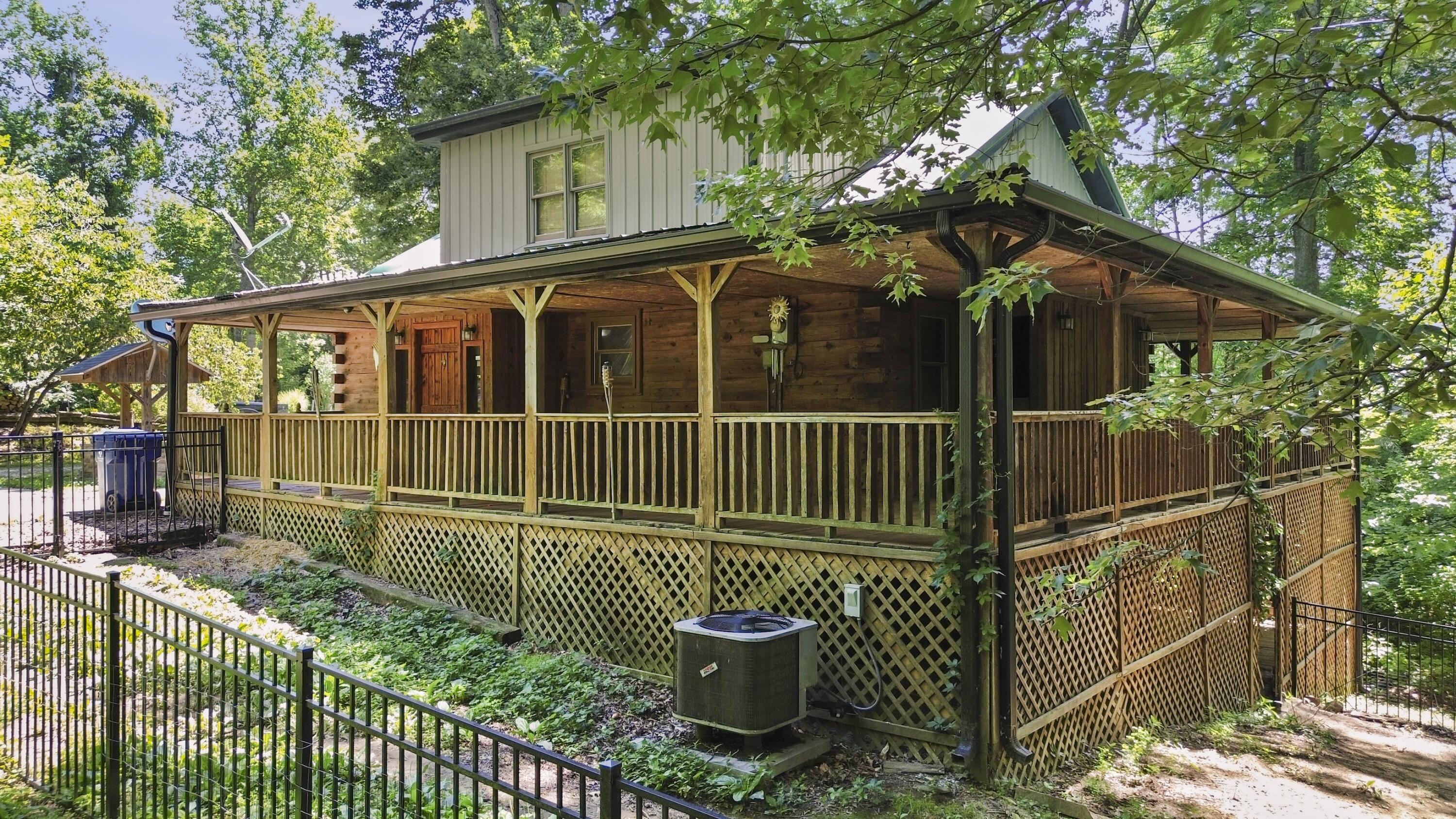 Image 4: Wrap Around Porch