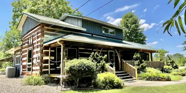 305 Triple Tree Lane