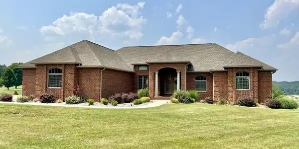 180 Taylor Circle