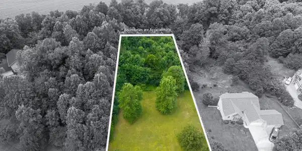 Image 2: Cumberland Oaks Drive-4