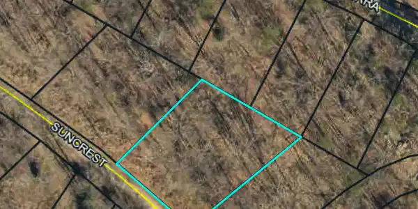 460 Suncrest Drive