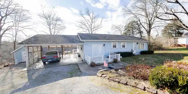 1321 Boat Dock Road