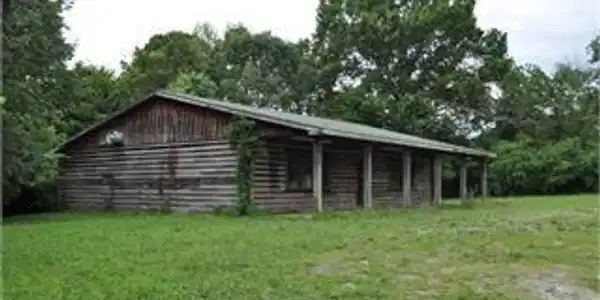 226 N. Cordell Drive Drive