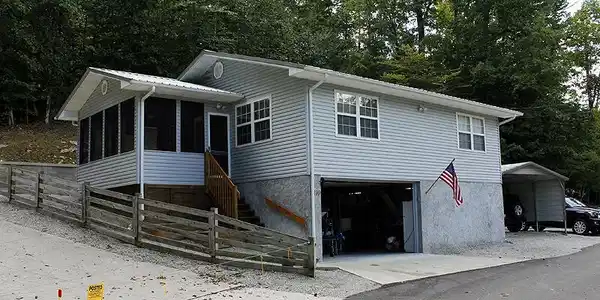 210 Godsey Avenue