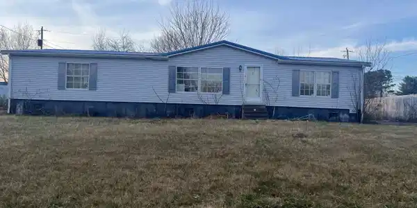 32 Deerfield Lane