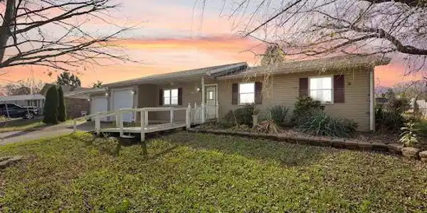 211 Twin Rivers Circle
