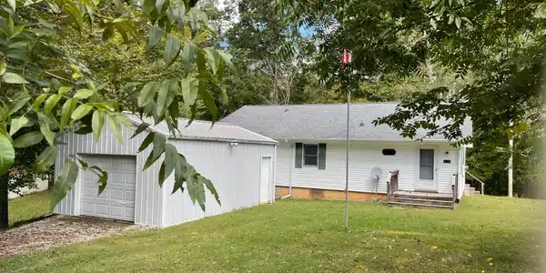 126 North Thoreau Drive