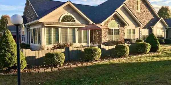371 Chateau Place