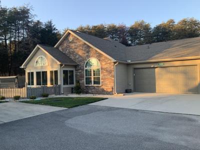 422 Deer Lake Place