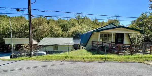 93 E Antioch Avenue