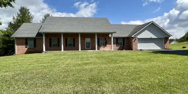 517 Nature's Pointe Drive