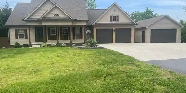 805 Reserves Drive