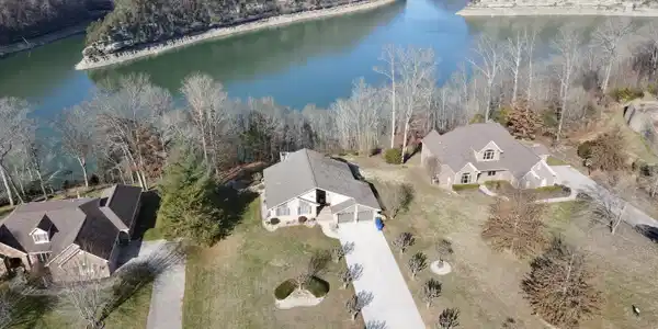 486 Water Cliff Drive