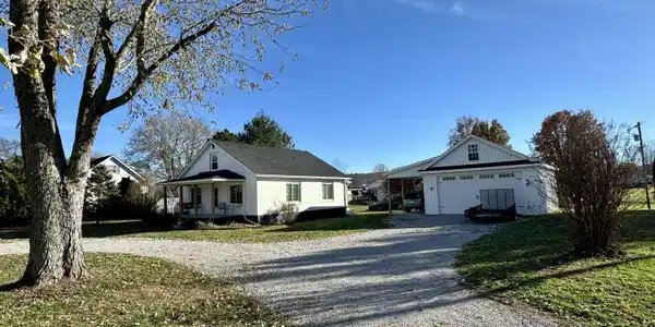 9370 Hwy 1275 N Highway