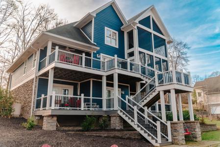 464 Lakeview Drive