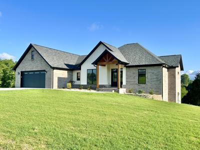 82 Lakemere Drive