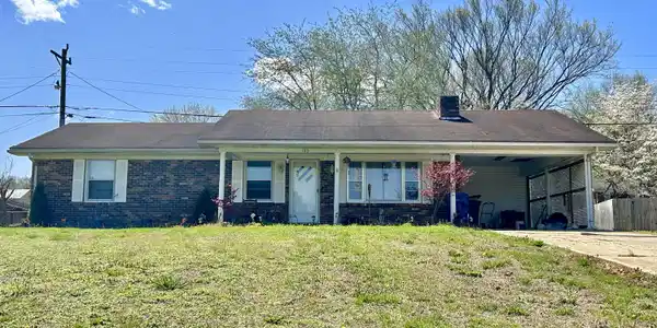 105 Twin Rivers Drive