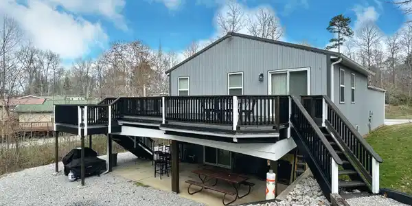 1009 Ramseys Point Road