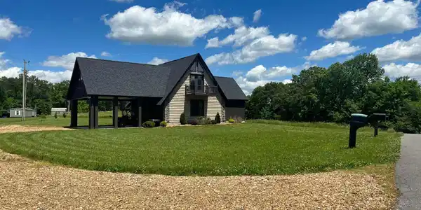 697 Shawnee Trail