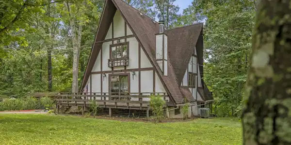 135 Redbud Road
