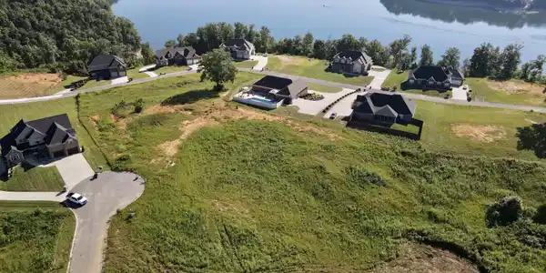 68 Sunrise Path