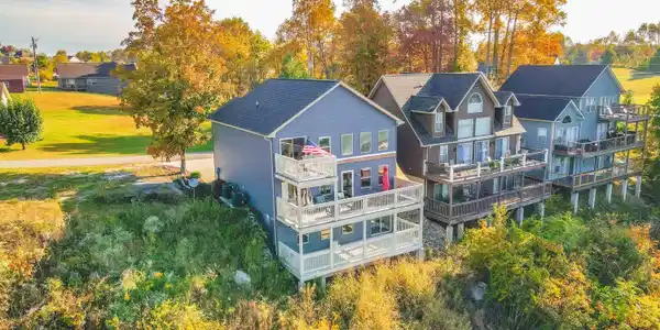 889 Hideaway Drive Drive