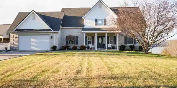 39 White Tail Court
