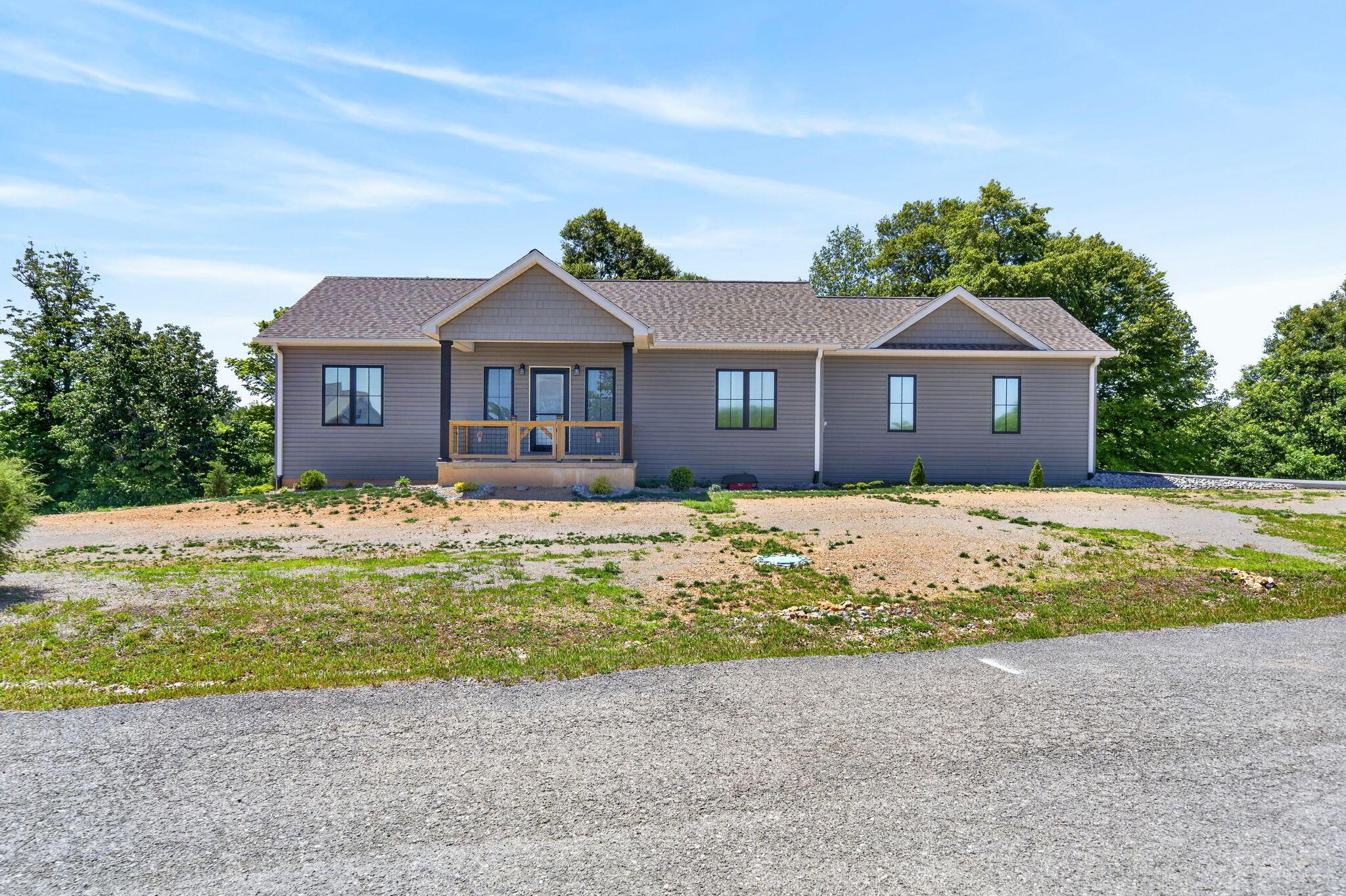 Image 3: 3-web-or-mls-944 Lakepoint Dr_008_TNPC