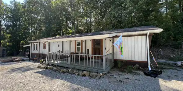 44 Hicks Lane