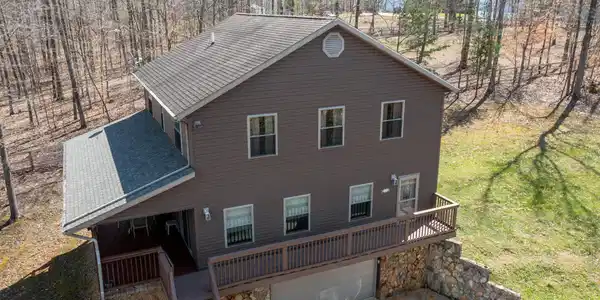 995 Lazy Trail Road