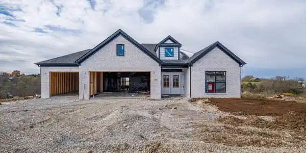 305 Circle Point Drive