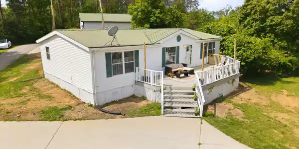 21 Pear Tree Lane