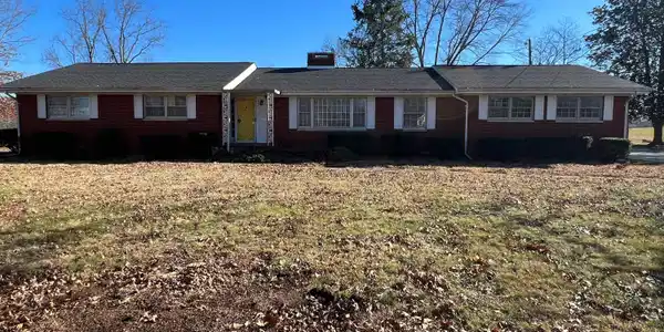 614 South Horseshoe Drive