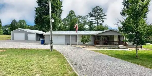 428 Valley View Drive