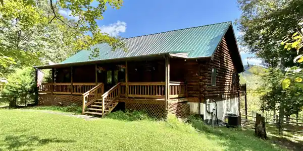 760 Valley View Drive