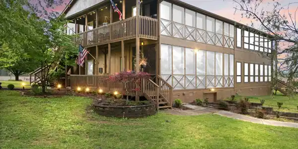 53-4 Woodson Bend Resort
