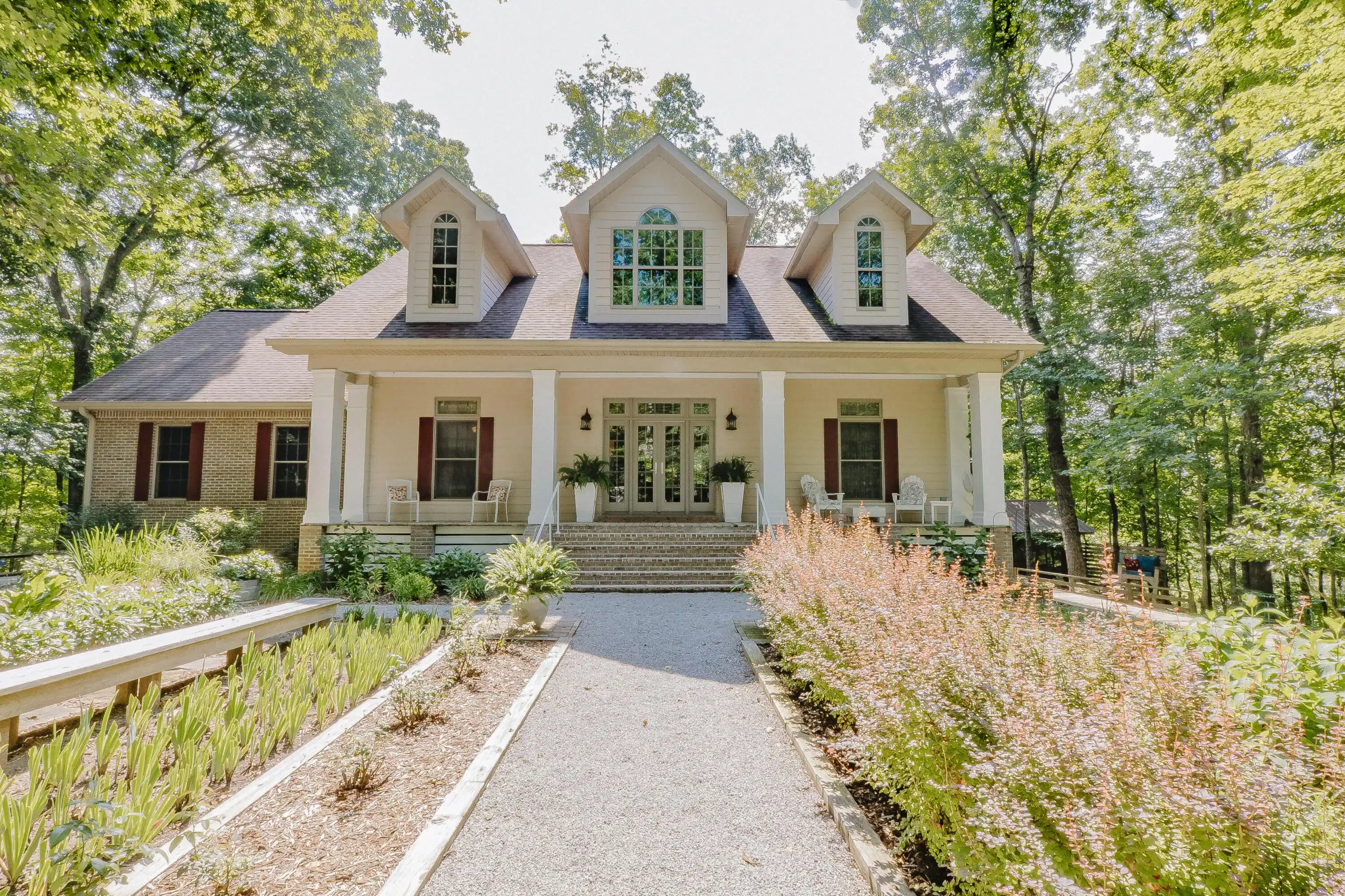 Image 1: 1560 Bell Phipps Rd.-122